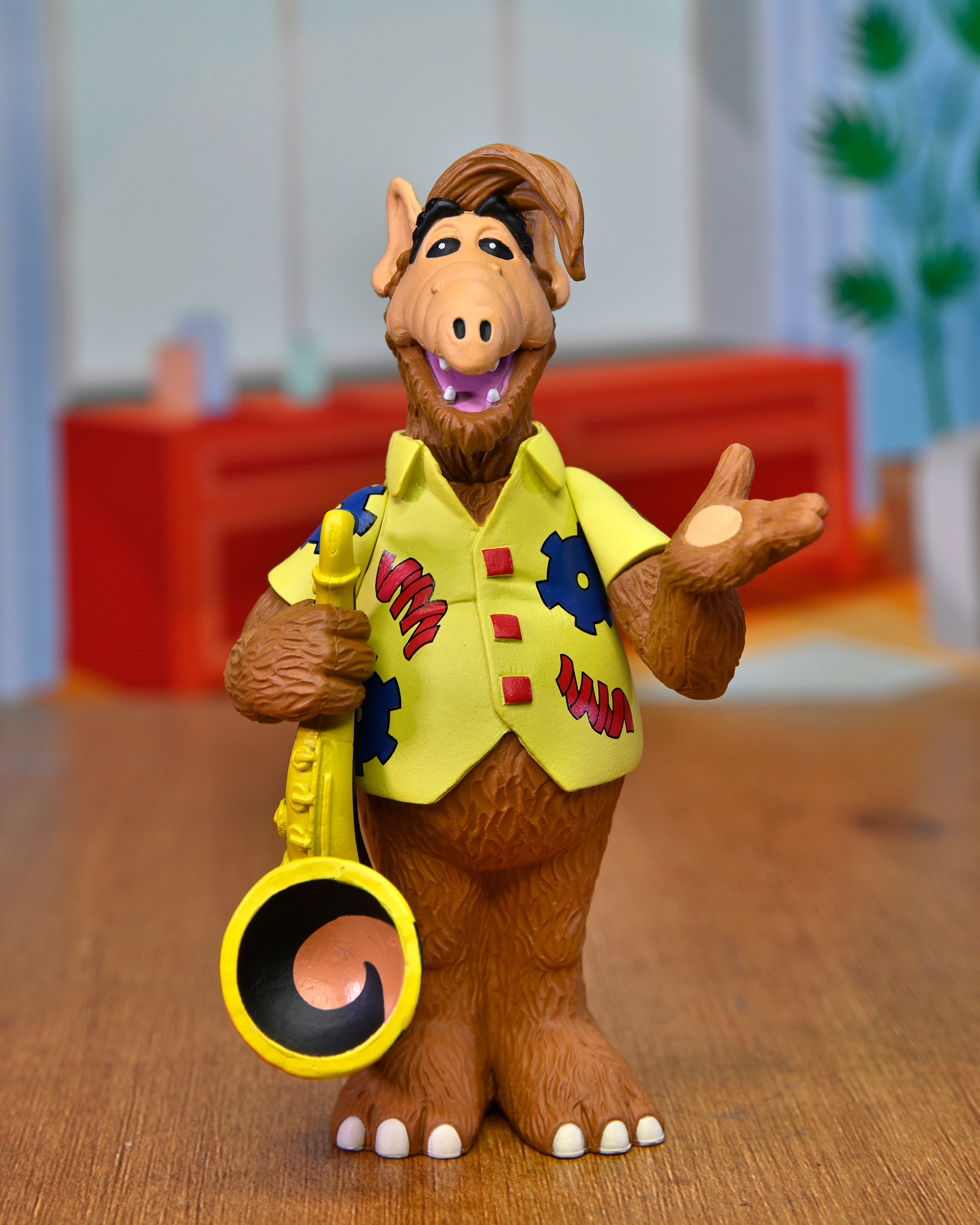 NECA Figura de Acción: Toony Classic - Alf Con Saxofón 6 Pulgadas