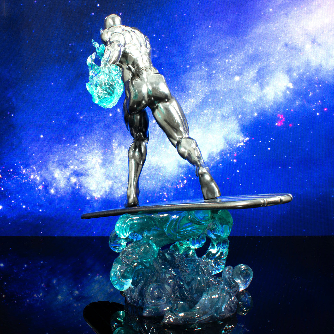 Diamond Select Toys Statue Gallery Diorama: Marvel Comics - Silver Surfer 10 pulgadas