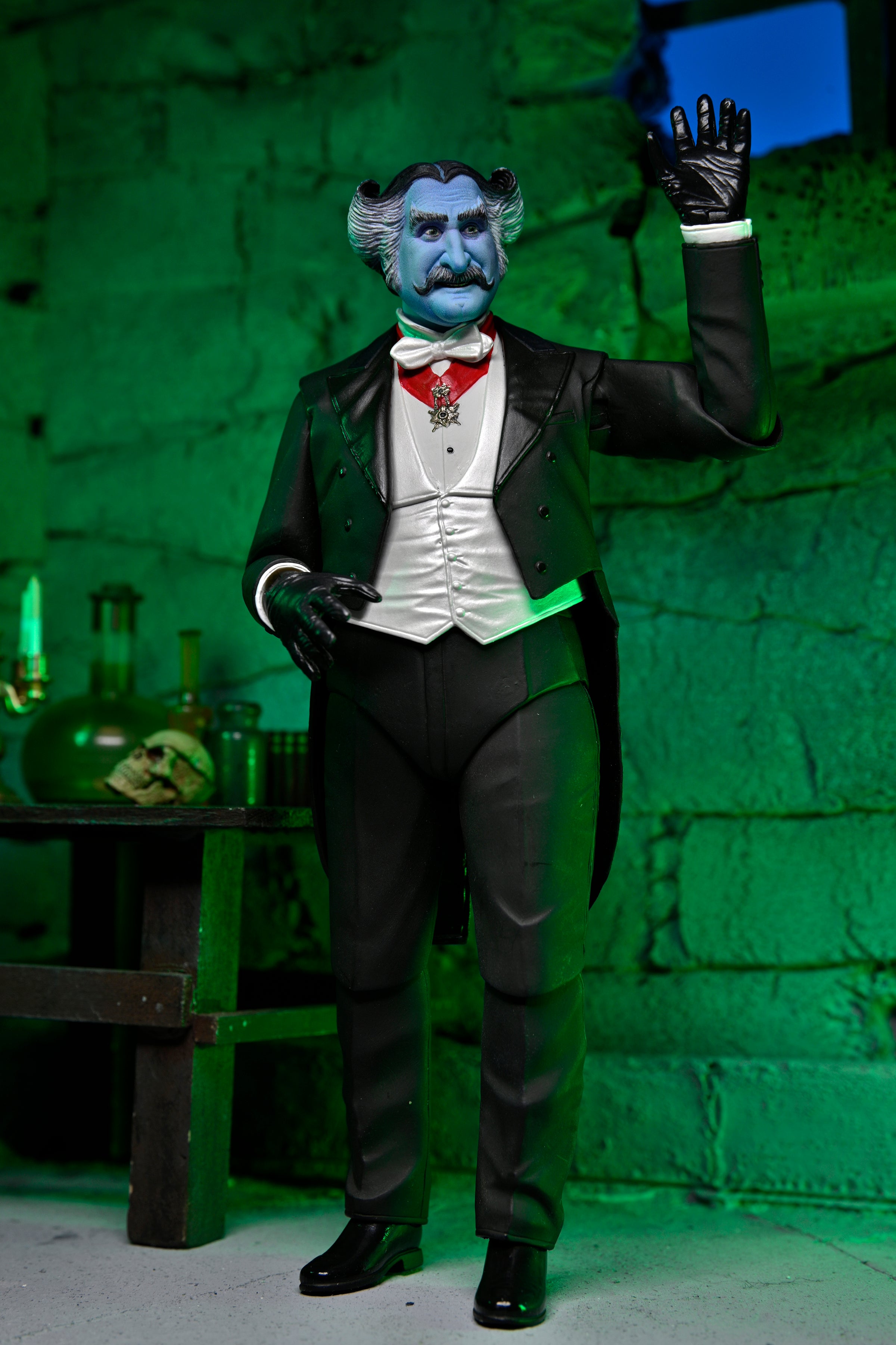 NECA Figura de Accion Ultimate: Rob Zombies The Munsters - The Count 7 Pulgadas