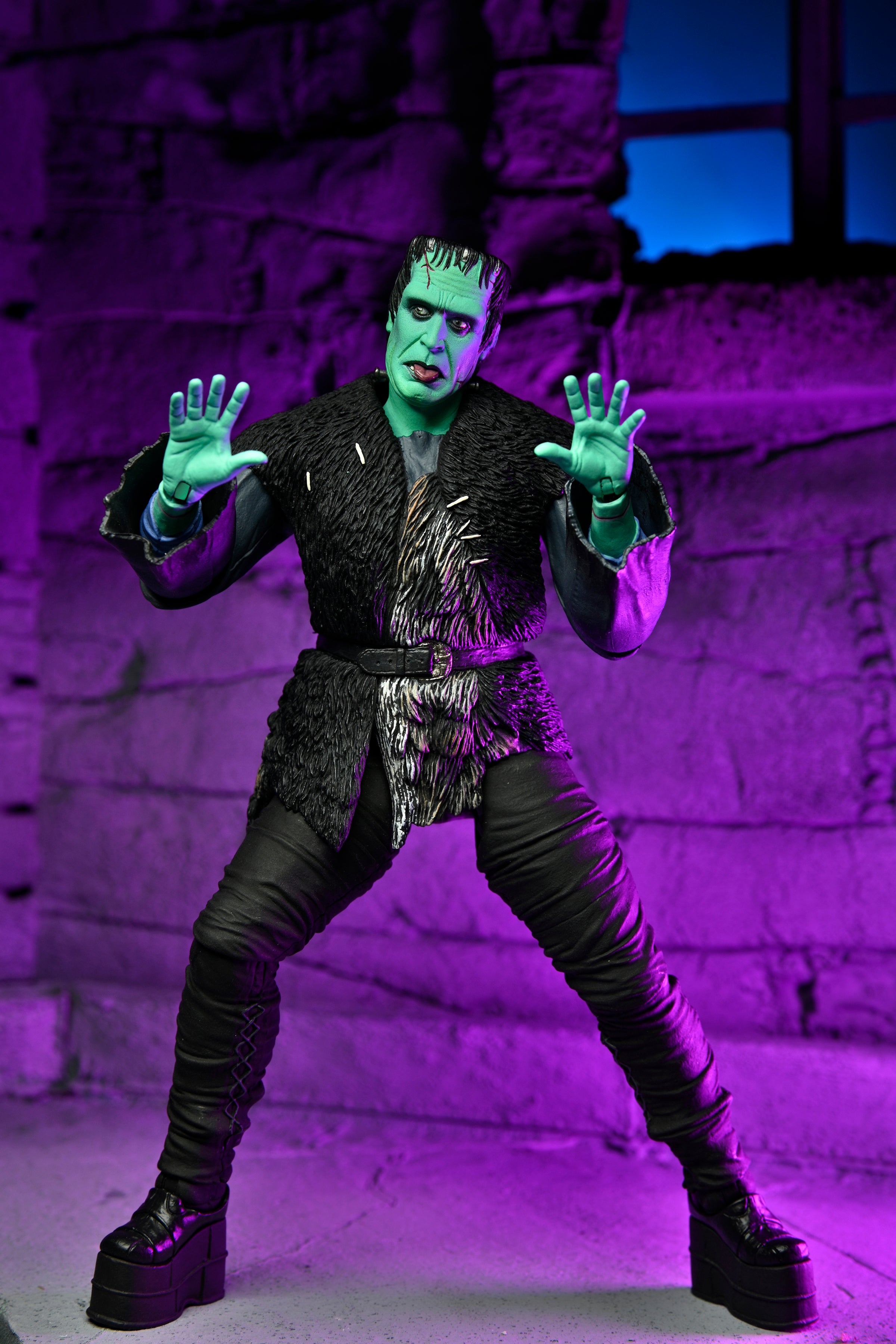 NECA Figura de Accion Ultimate: Rob Zombies The Munsters - Herman Munster 7 Pulgadas