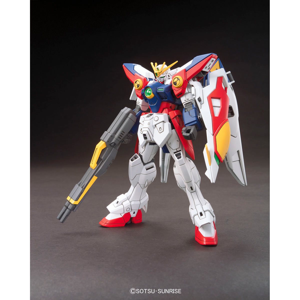 Bandai Hobby Gunpla High Grade Model Kit: Mobile Suit Gundam Wing - Zero Escala 1/144