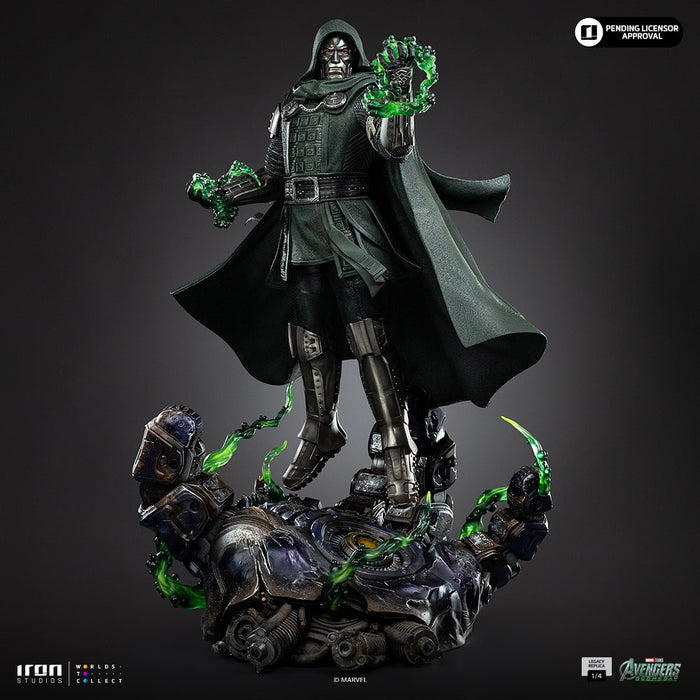 Iron Studios: Avengers Doomsday - Doctor Doom Legacy Replica 1/4