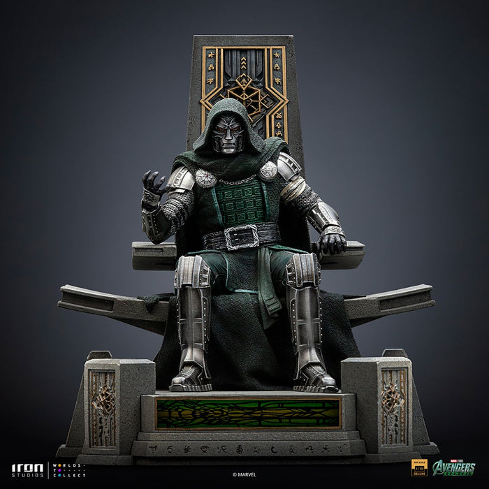 Iron Studios: Avengers Doomsday - Doctor Doom en Trono Escala de Arte 1/10
