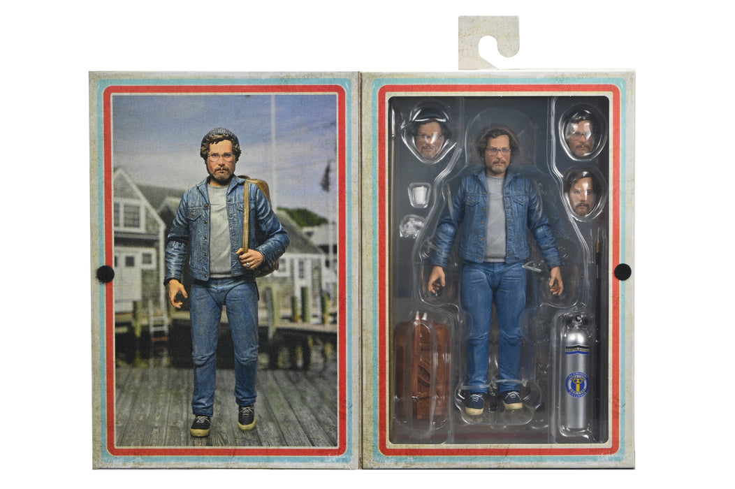NECA Figura de Accion Ultimate: Jaws 50 Aniversario - Matt Hooper Amity Arrival 7 Pulgadas