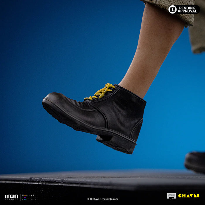 IRON Studios: El Chavo Del Ocho  - Chavo Vestido de Chapulin Escala de Arte 1/10