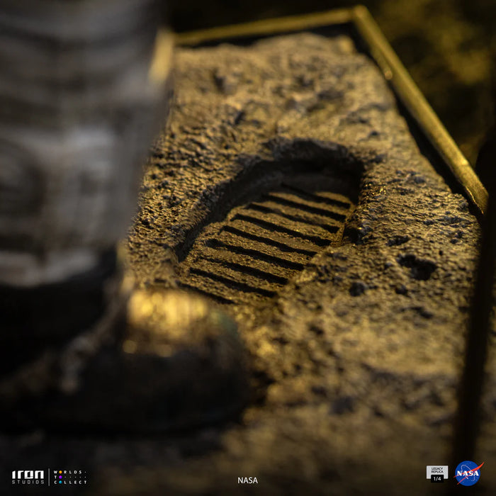 Iron Studios: NASA - Astronauta del Apolo 11 Replica Escala 1/4