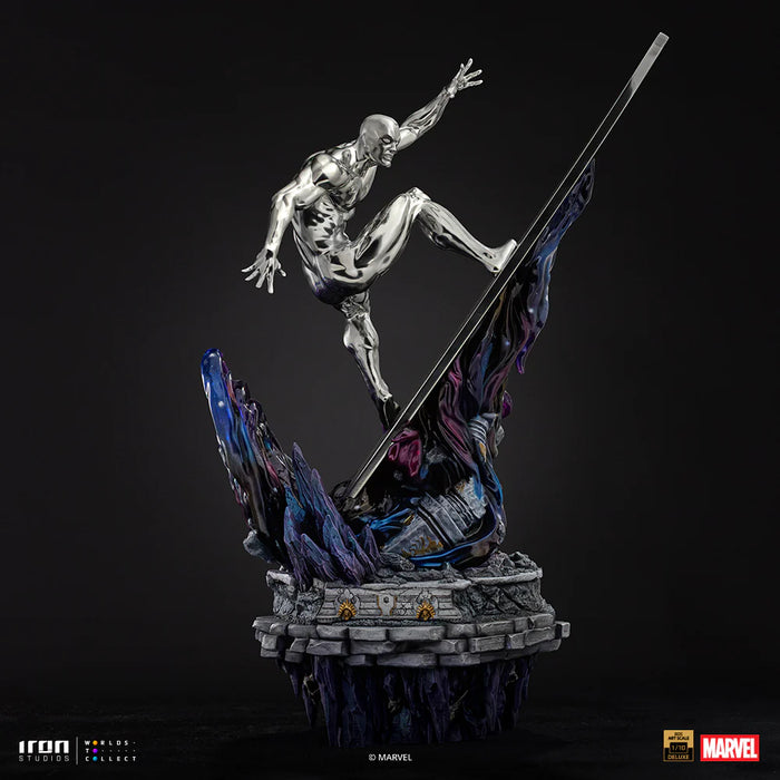 IRON Studios: Marvel Infinity Gauntlet -  Silver Surfer Diorama Deluxe Escala de Arte 1/10