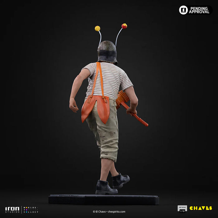 IRON Studios: El Chavo Del Ocho  - Chavo Vestido de Chapulin Escala de Arte 1/10