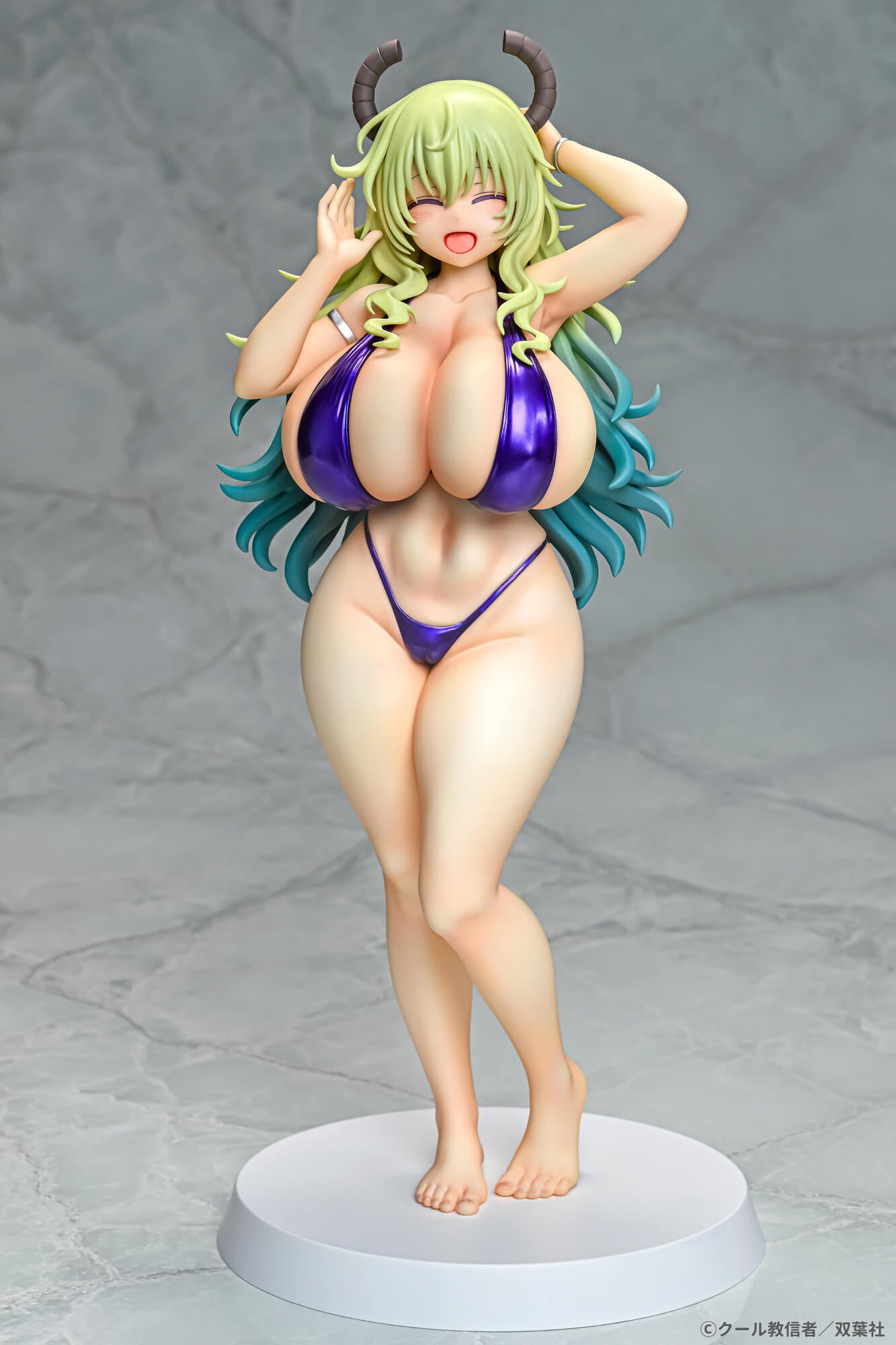 Q Six Scale Figure: Miss Kobayashis Dragon Maid - Lucoa Bikini Escala 1/7