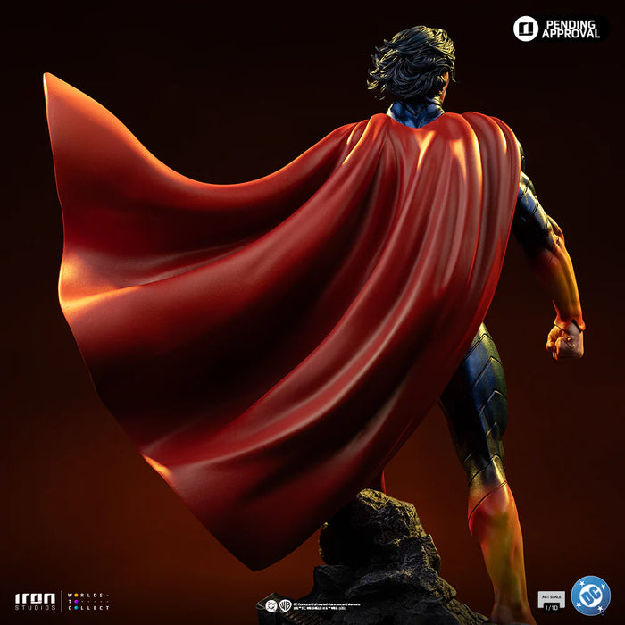 Iron Studios: DC Comics - Superman Absolute Escala De Arte 1/10