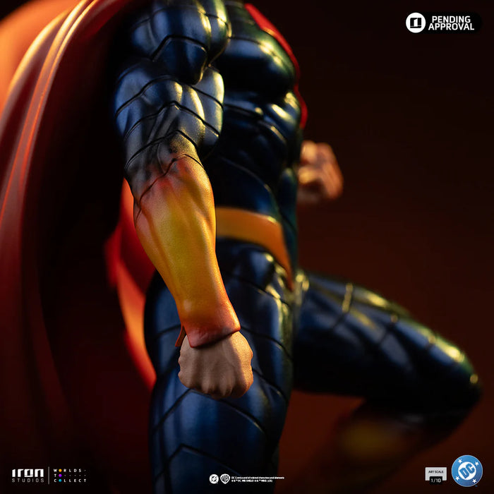 Iron Studios: DC Comics - Superman Absolute Escala De Arte 1/10