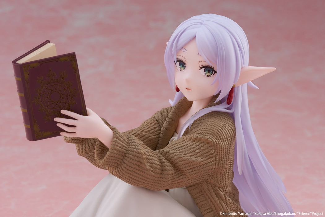 Taito Figures Desktop Cute: Frieren Beyond Journeys End - Frieren Roomwear