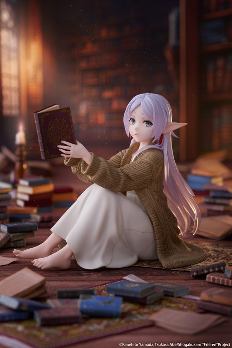 Taito Figures Desktop Cute: Frieren Beyond Journeys End - Frieren Roomwear