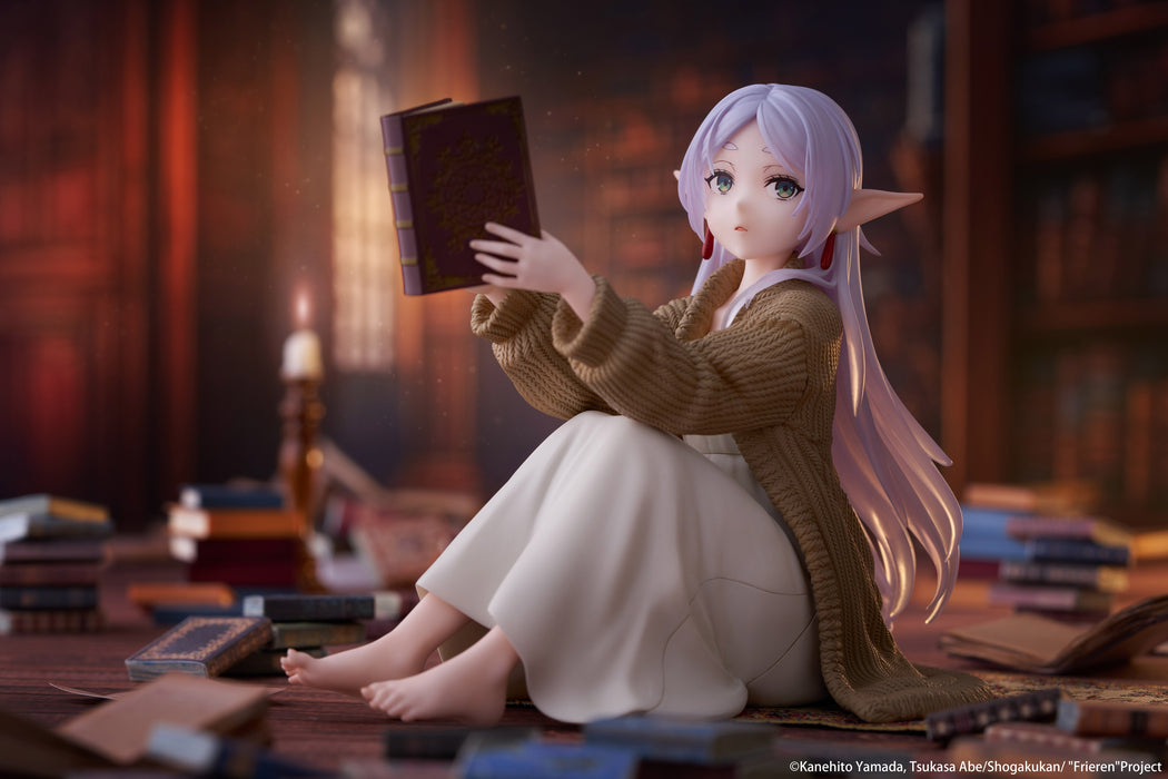 Taito Figures Desktop Cute: Frieren Beyond Journeys End - Frieren Roomwear