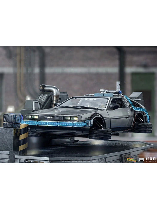 IRON Studios: Volver Al Futuro Parte II - DeLorean Escala de Arte 1/10