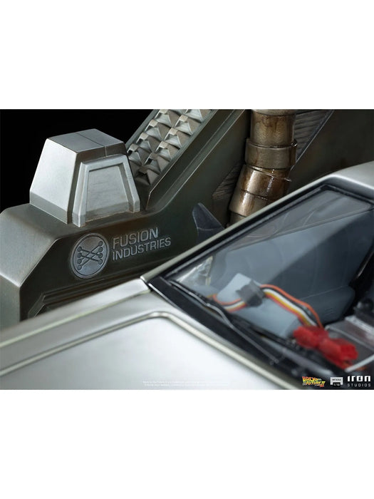 IRON Studios: Volver Al Futuro Parte II - DeLorean Escala de Arte 1/10