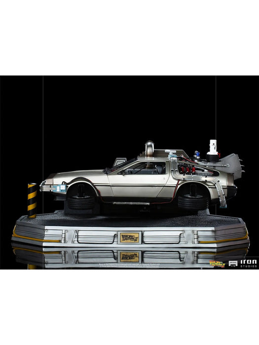 IRON Studios: Volver Al Futuro Parte II - DeLorean Escala de Arte 1/10
