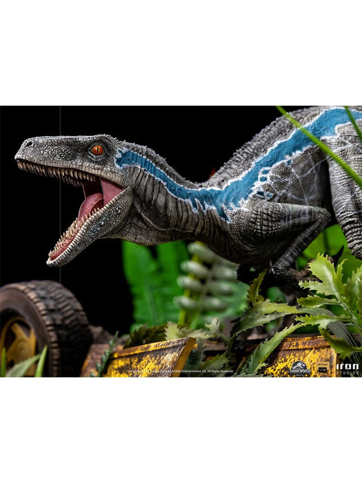 IRON Studios: Jurassic World El Reino Caido - Blue Deluxe Escala de Arte 1/10