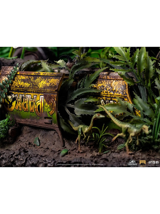IRON Studios: Jurassic World El Reino Caido - Blue Deluxe Escala de Arte 1/10