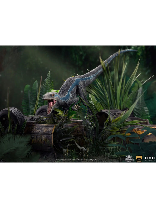 IRON Studios: Jurassic World El Reino Caido - Blue Deluxe Escala de Arte 1/10