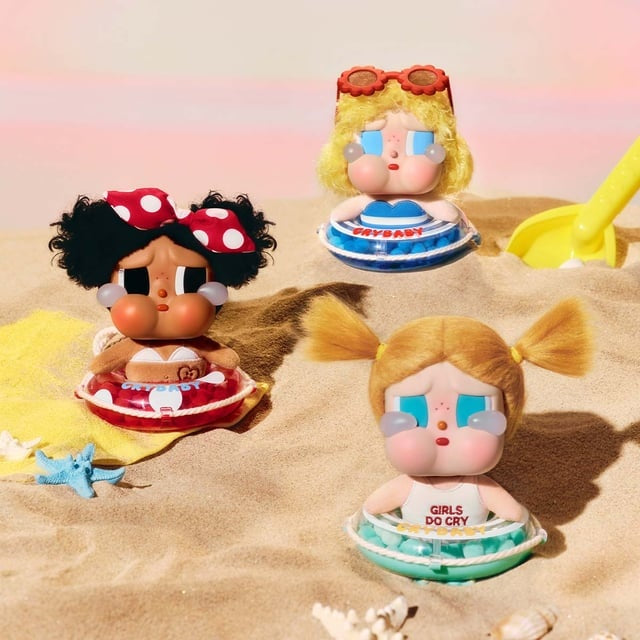 POP MART: CRYBABY - Vacation Mode On Series - Pendant Blind Box
