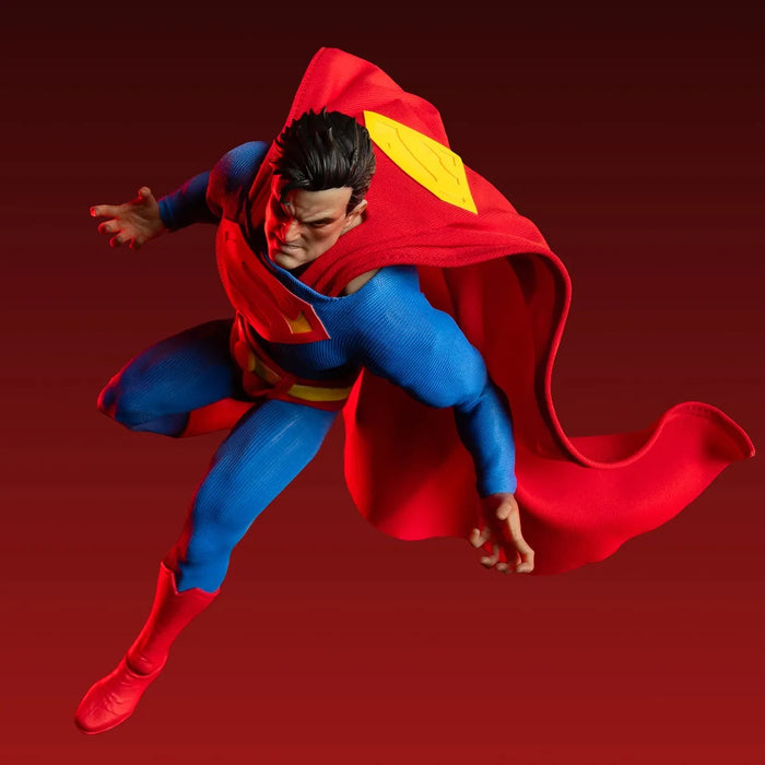 POP MART: DC BATMAN HUSH - Superman 1/12 Action Figure