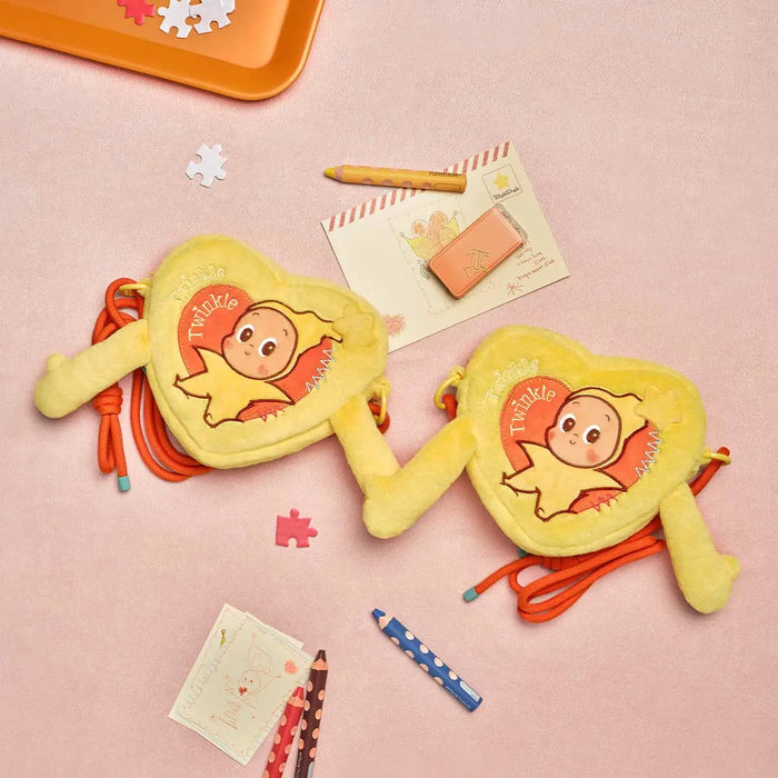 POP MART: Twinkle Twinkle - Crush On You Series Hand in Hand Heart Bag