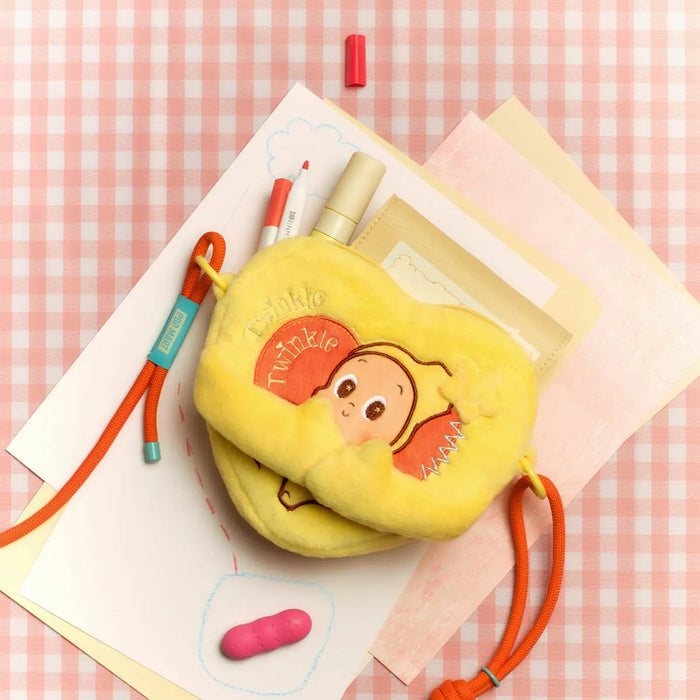 POP MART: Twinkle Twinkle - Crush On You Series Hand in Hand Heart Bag
