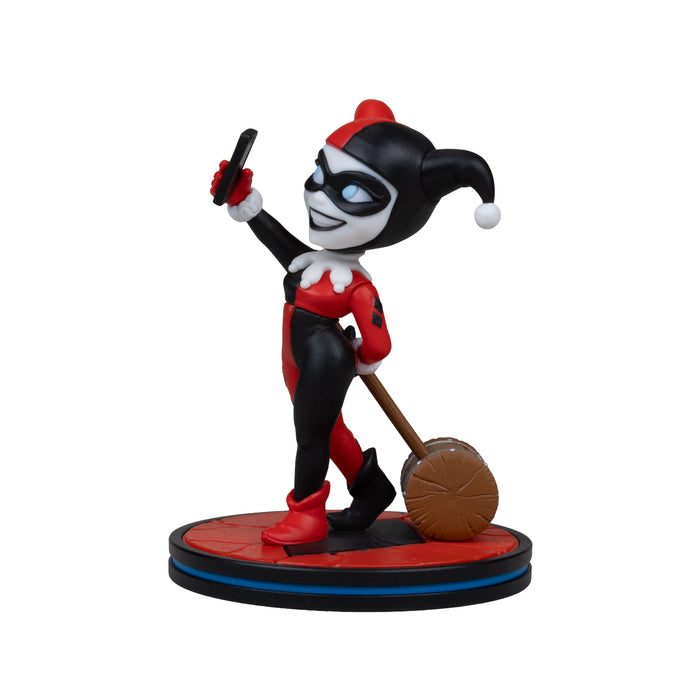 Mcfarlane Q-Fig Collectible: Dc Batman La Serie Animada Wave 1B - Harley Quinn