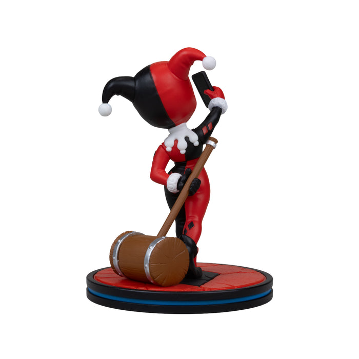 Mcfarlane Q-Fig Collectible: Dc Batman La Serie Animada Wave 1B - Harley Quinn