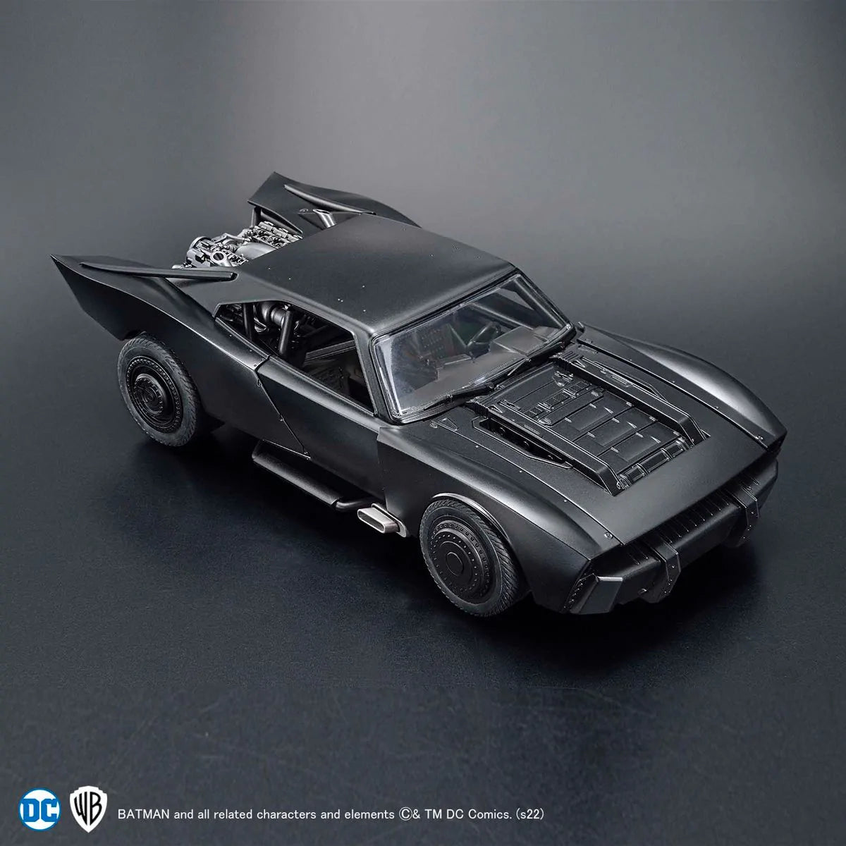 Bandai Hobby Gunpla Model Kit: Batman - Batimobil