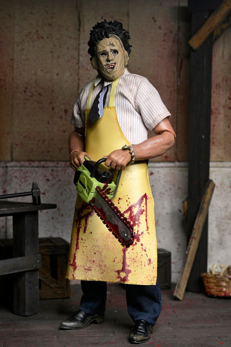 NECA Figura de Accion Vestida: La masacre de Texas - Leatherface 8 Pulgadas