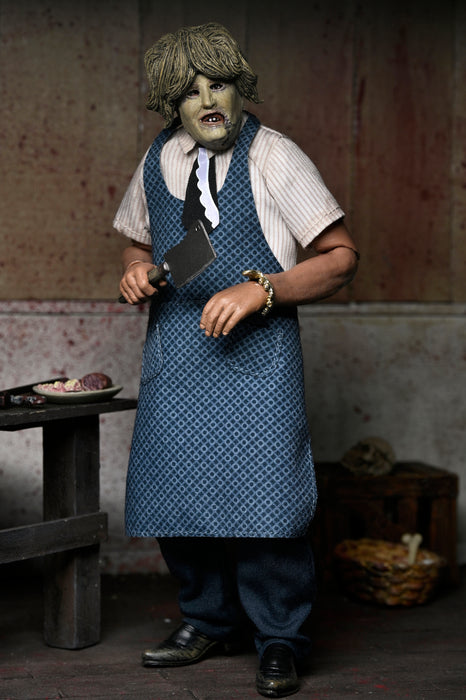 NECA Figura de Accion Vestida: La masacre de Texas - Leatherface con mascara de anciana 8 Pulgadas