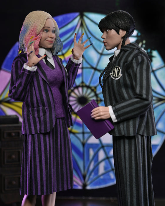 NECA Figura de Accion Vestida: Wednesday - Merlina Addams Nevermore y Enid 8 Pulgadas 2 Pack