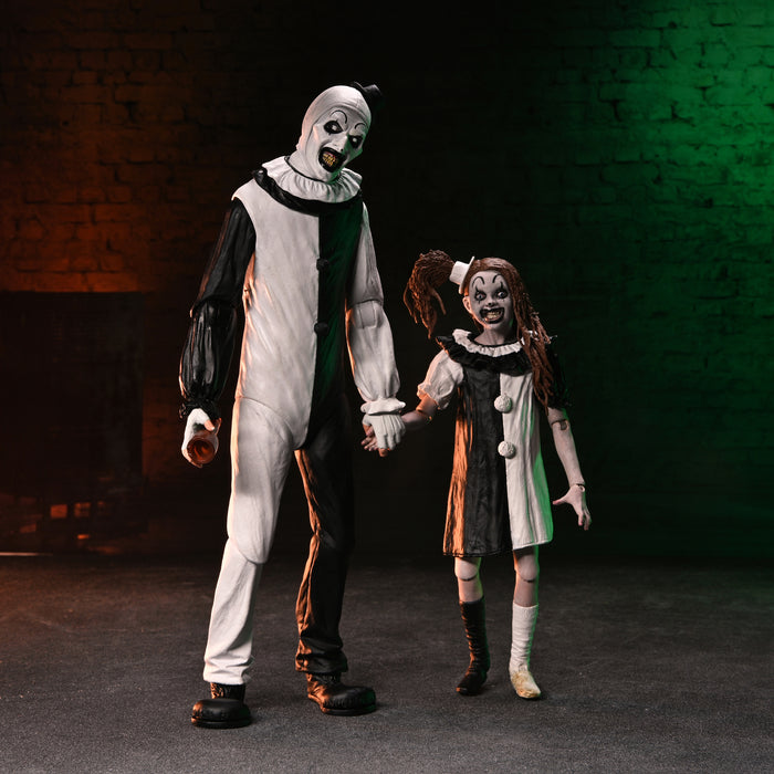 NECA Figura de Accion Ultimate: Terrifier 2 - Art the Clown y Little Pale Girl 2 Pack 7 Pulgadas