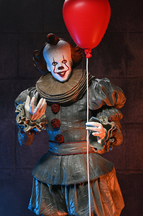 NECA Figura de Accion: Welcome to Derry - Pennywise Escala 1/4