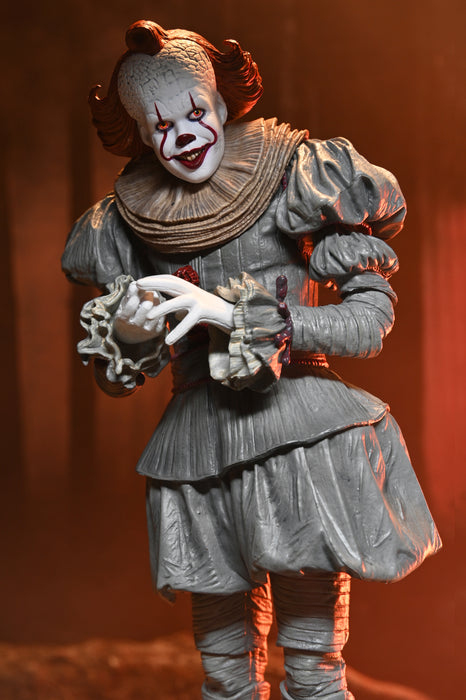 NECA Figura de Accion Ultimate: Welcome to Derry - Pennywise 7 Pulgadas