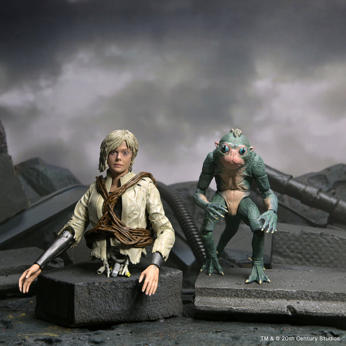 NECA Figura de Accion Ultimate: Depredador Tierras Salvajes - Thia y Bud 7 Pulgadas