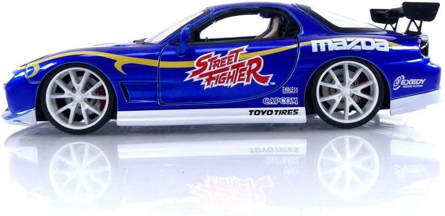 Jada Toys Diecast Mini Car With Figure: Street Fighter - Chun-Li Y 1993 Mazda Rx-7 Escala 1/24