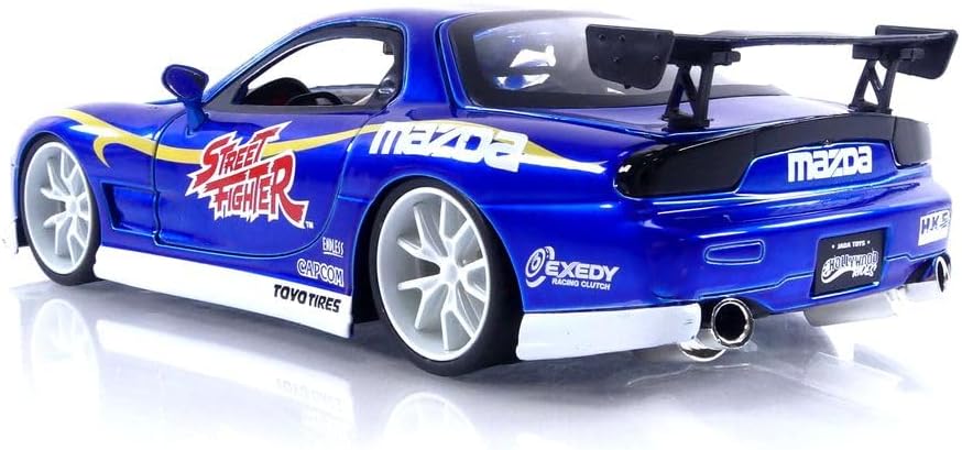 Jada Toys Diecast Mini Car With Figure: Street Fighter - Chun-Li Y 1993 Mazda Rx-7 Escala 1/24