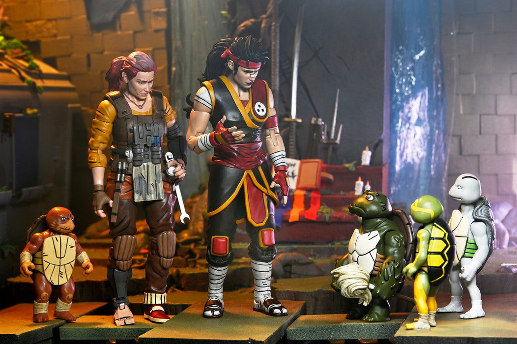 NECA Figura de Accion: TMNT The Last Ronin The Lost Years - Casey Marie con Baby Odyn y Uno 7 Pulgadas