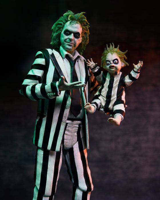 NECA Figura de Accion Ultimate: Beetlejuice - Beetlejuice Striped Suit 7 Pulgadas