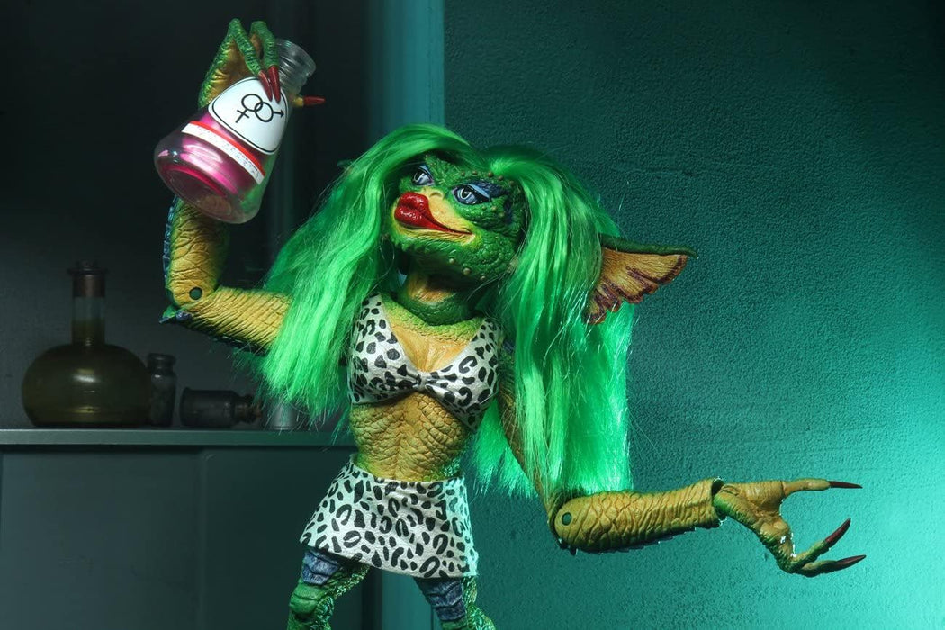 NECA Figura de Accion Ultimate: Gremlins 2 The New Batch - Greta 7 Pulgadas