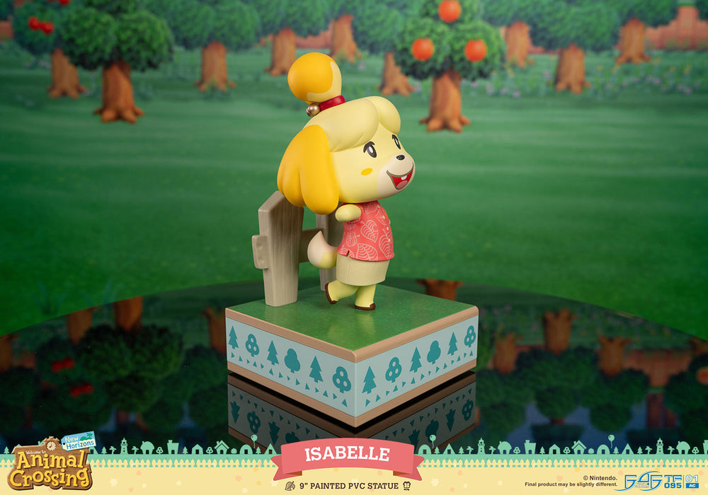First 4 Figures: Animal Crossing New Horizons - Isabelle 8.5 Pulgadas