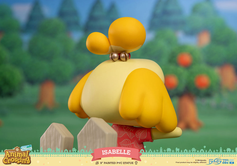 First 4 Figures: Animal Crossing New Horizons - Isabelle 8.5 Pulgadas