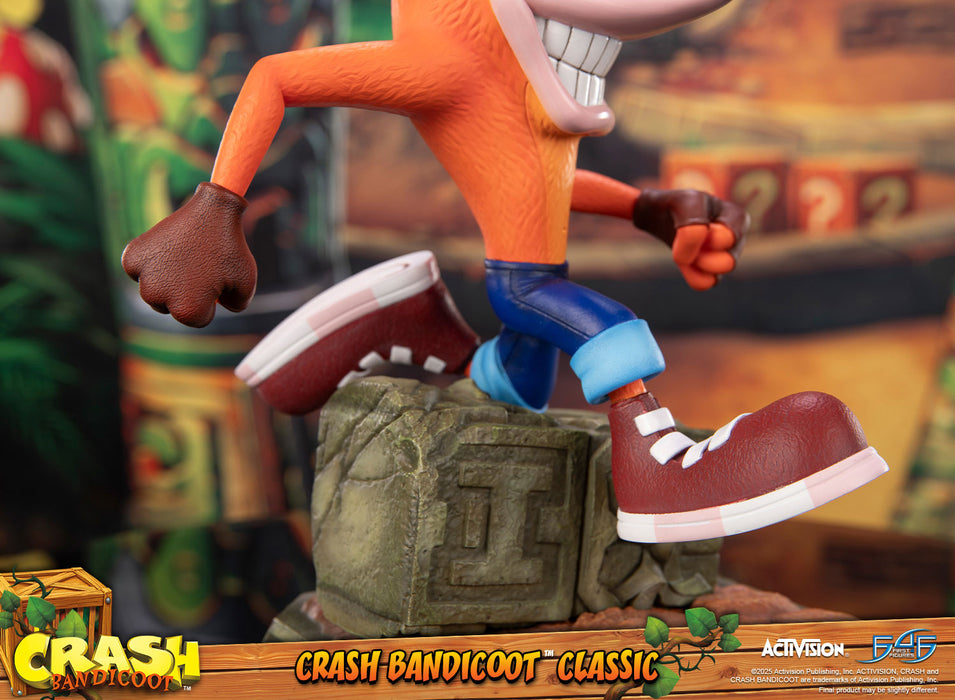 First 4 Figures: Crash Bandicoot - Crash 11.8 Pulgadas
