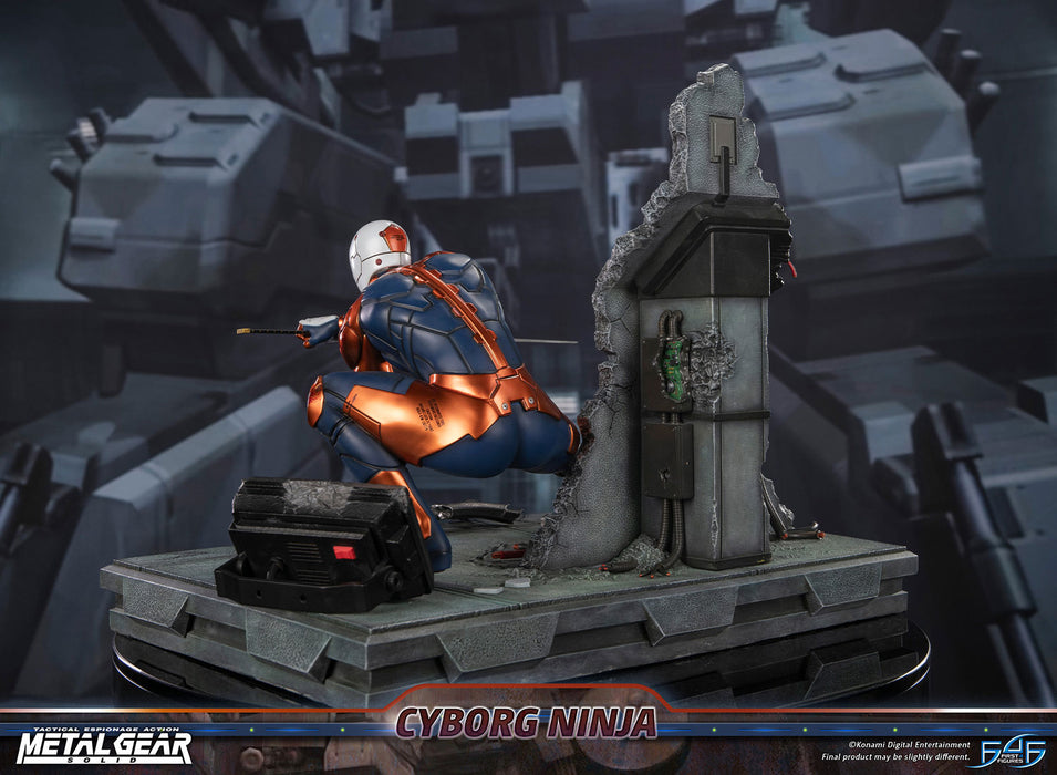 First 4 Figures: Metal Gear Solid - Cyborg Ninja Gray Fox 16 Pulgadas