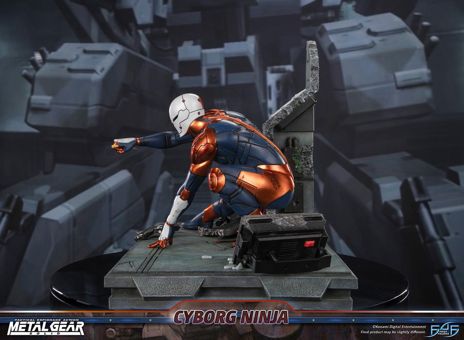 First 4 Figures: Metal Gear Solid - Cyborg Ninja Gray Fox 16 Pulgadas