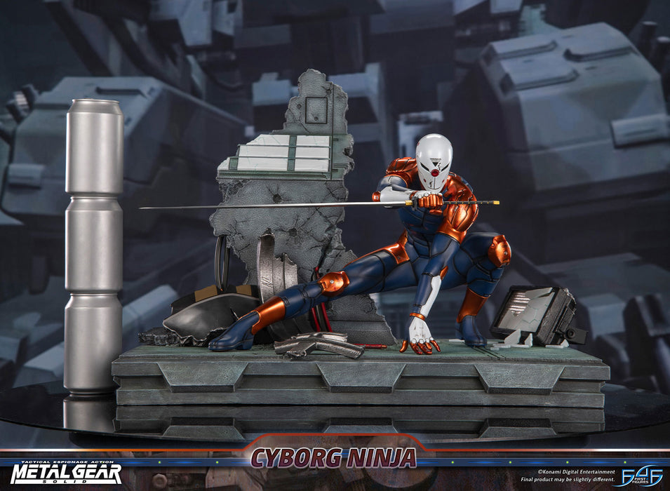 First 4 Figures: Metal Gear Solid - Cyborg Ninja Gray Fox 16 Pulgadas