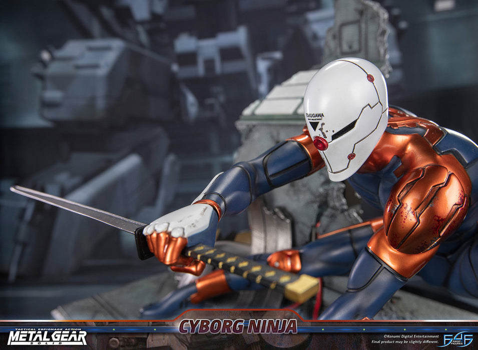 First 4 Figures: Metal Gear Solid - Cyborg Ninja Gray Fox 16 Pulgadas